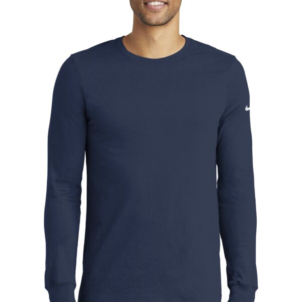 Nike Dri FIT Cotton/Poly Long Sleeve Tee NKBQ5230 Dri FIT Cotton/Poly Long Sleeve Tee Thumbnail